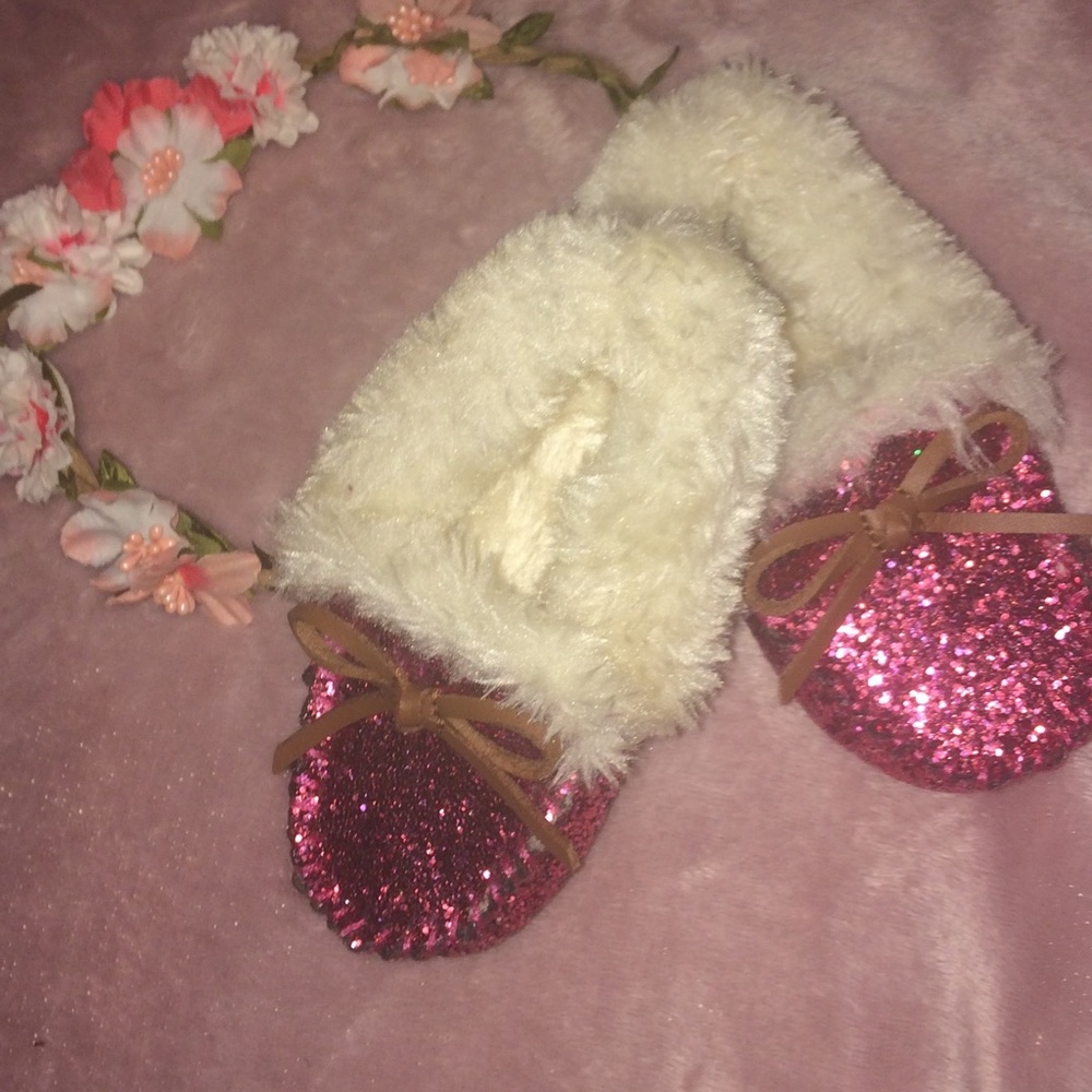 Tots Sparkly Pink Slippers ✨🌸 baby (small - 5/6)